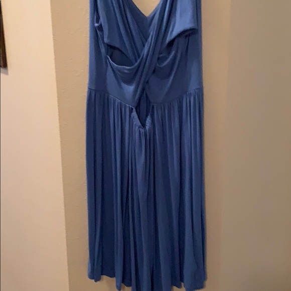 Dress - Picture 3 of 6